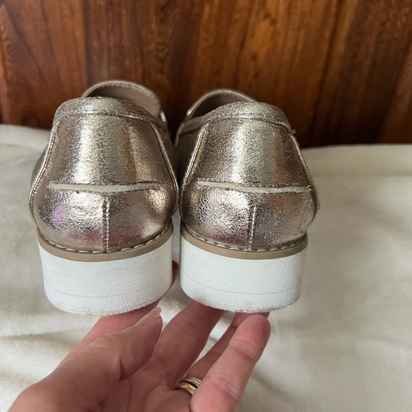 A New Day Cool Gold Metallic Look Loafers, womens size 10, good condition - Picture 7 of 11